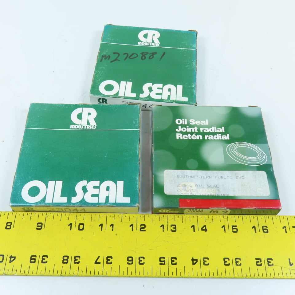 CR Industries M270881 23844 2.375" Shaft Single Lip Oil Seal Lot Of 3