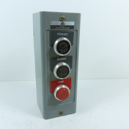 Allen-Bradley 800H-3HA 3-Position Forward/Reverse/Stop Pushbutton Station 600VAC