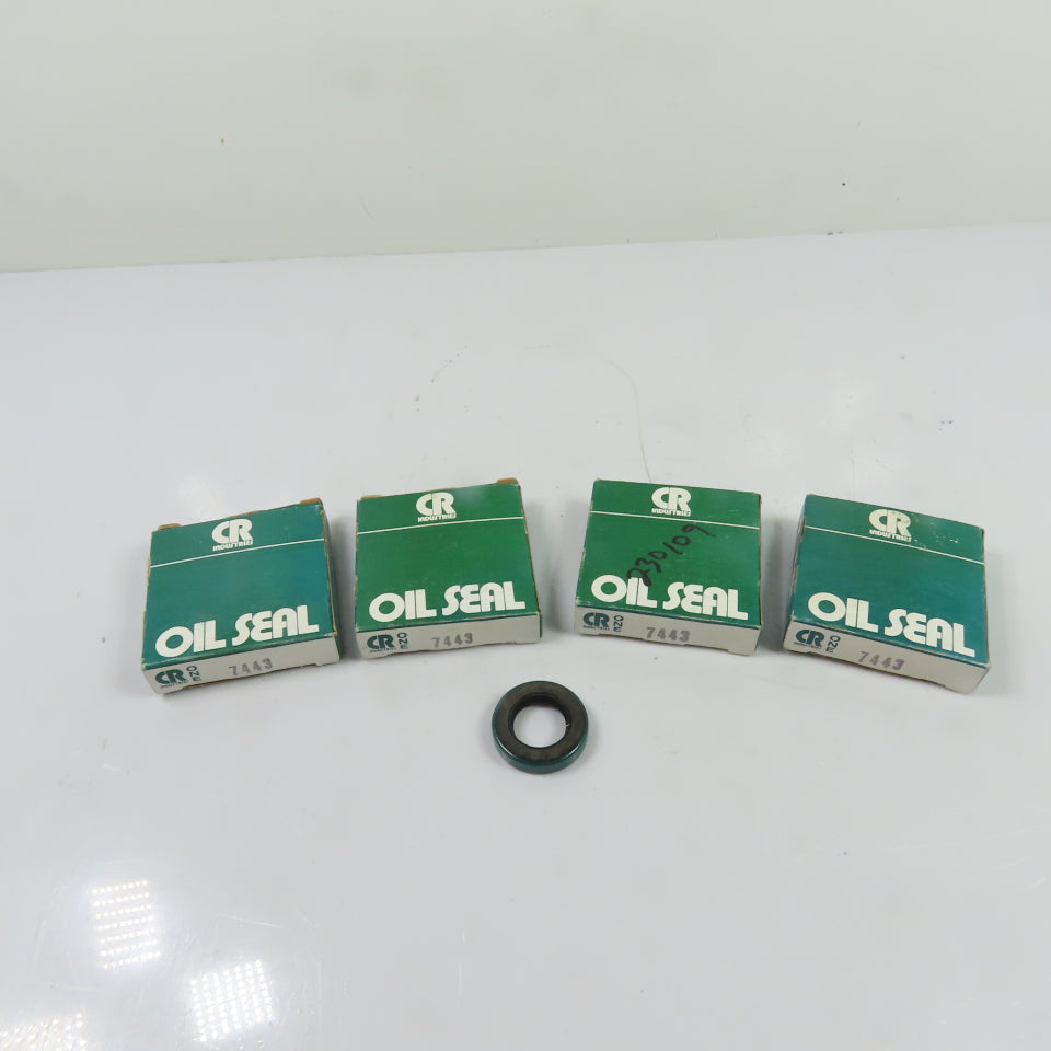 CR Industries 7443 Oil Seal 3/4in ID x 1-1/4in OD x 1/4in Width Lot Of 4