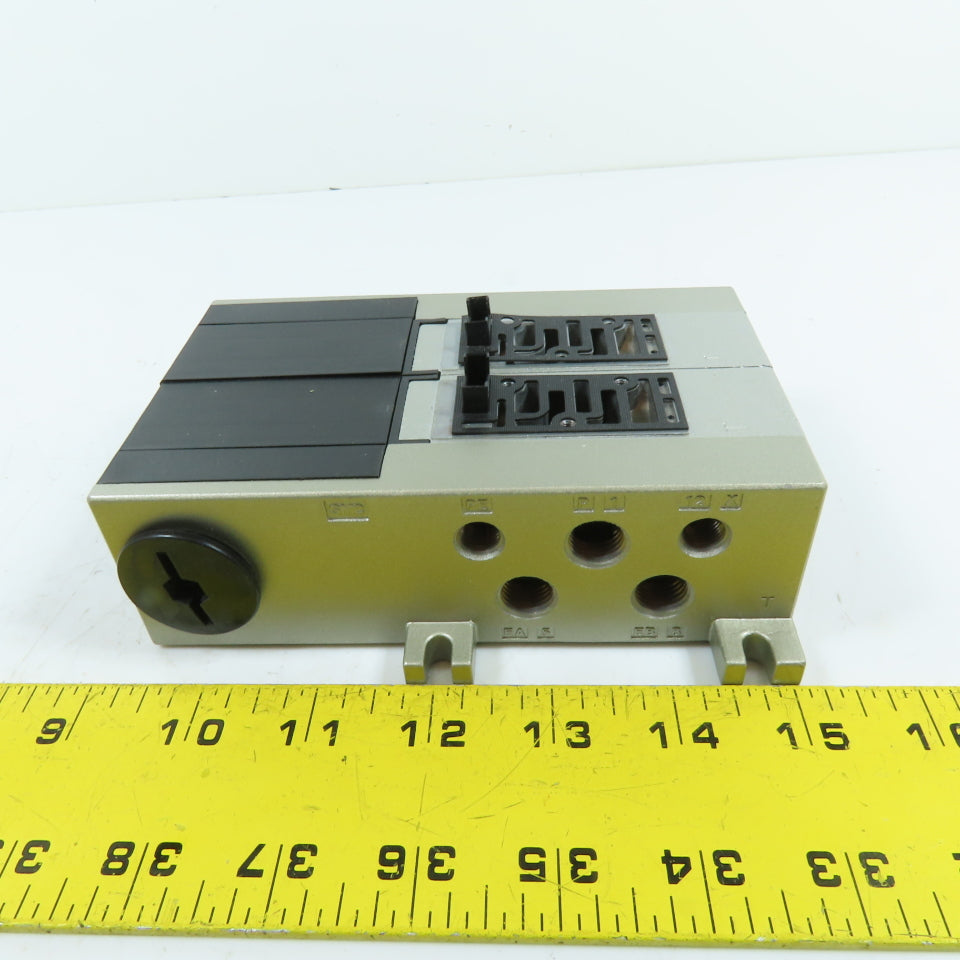 SMC 2-Station Pneumatic Solenoid Valve Manifold For VFS Series Valves