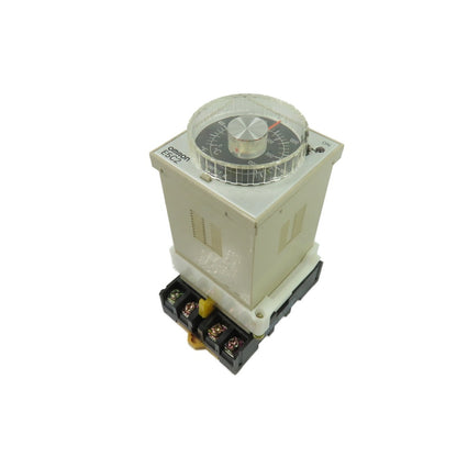 Omron E5C2-R20K Temperature Controller K-Type 0-1200°C 3A 250VAC