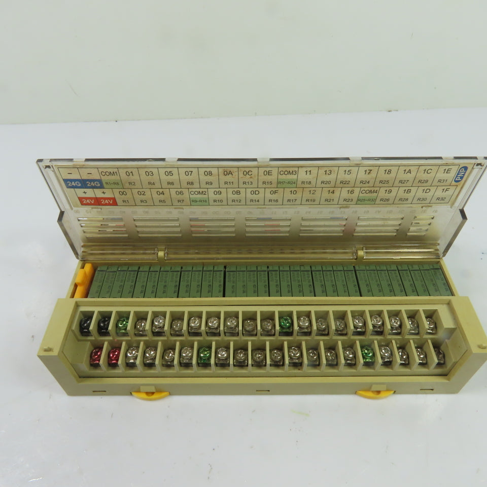 Samwon R32T-PS5A-40P 32 Channel I/O Relay Terminal Unit 24VDC Coil 7.5Ma 250VAC