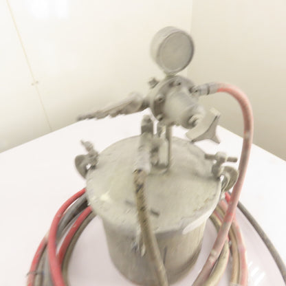 Binks 2001 2 Gallon Pneumatic Paint Pressure Pot Spray Tank w/ Spray Gun & Hoses