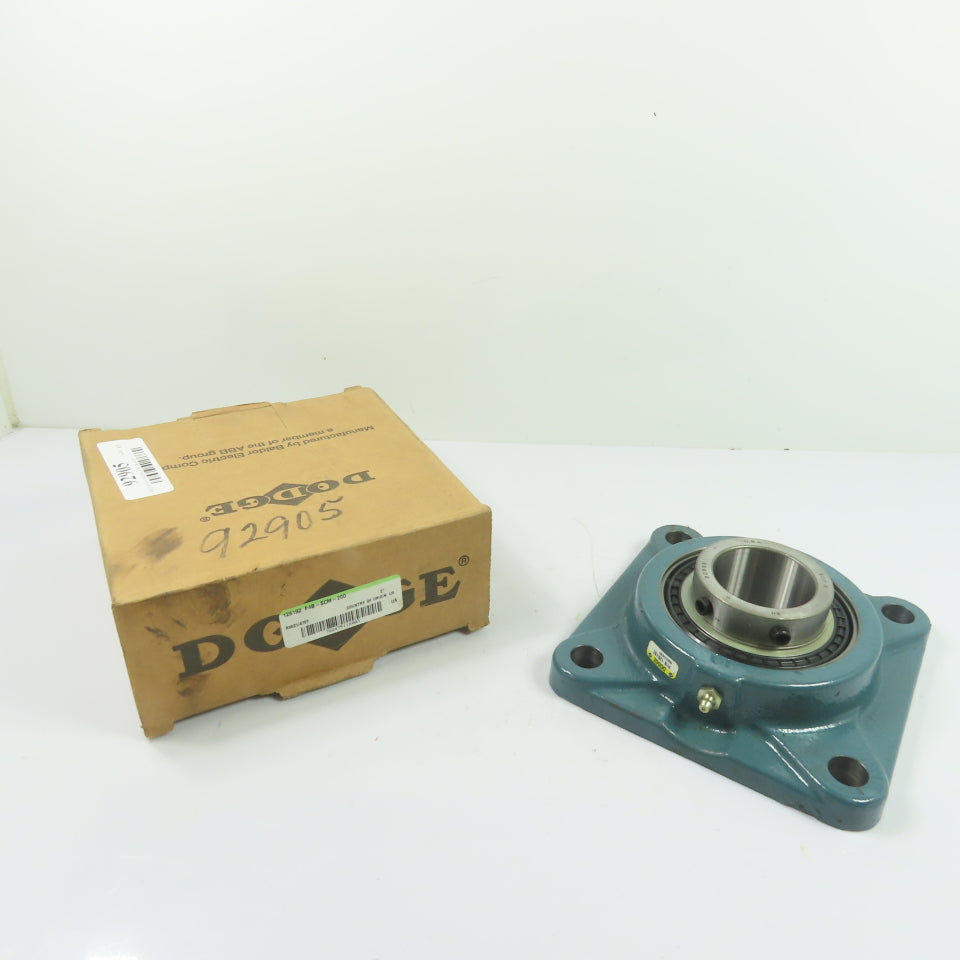 Dodge F4B-SCM-200 126192 2" Bore 4-Bolt Flange Mount Ball Bearing NEW
