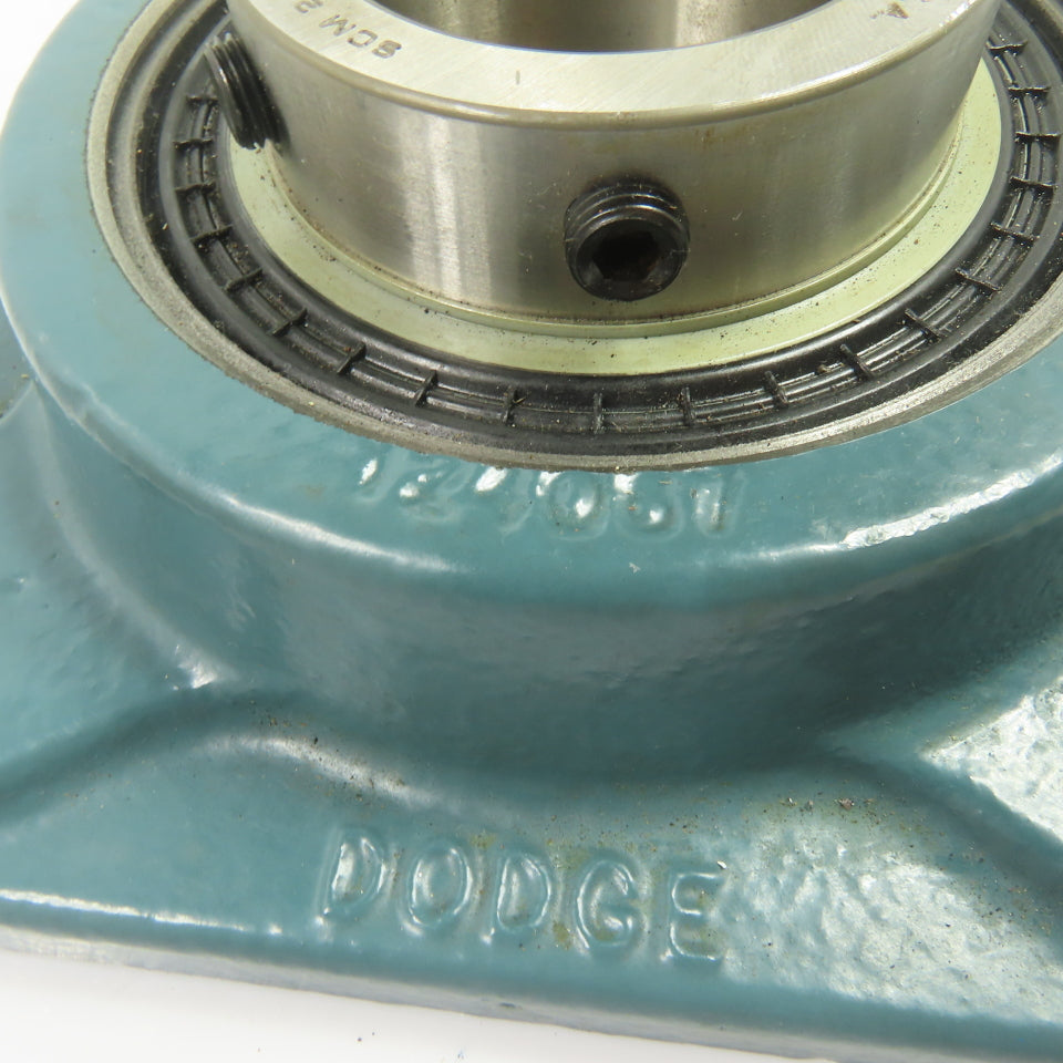 Dodge 126192 F4B-SCM-200 2" Bore 4-Bolt Flange Mount Ball Bearing NEW