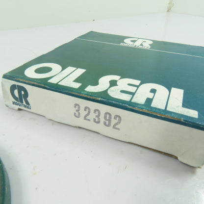 CR Industries 32392 Double Lip Oil Seal 3-1/4" Shaft Dia NEW