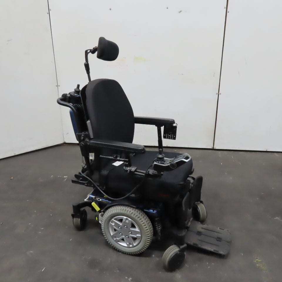 Quantum Q6 Edge Q6 Edge Power Wheelchair With Headrest And Footrest