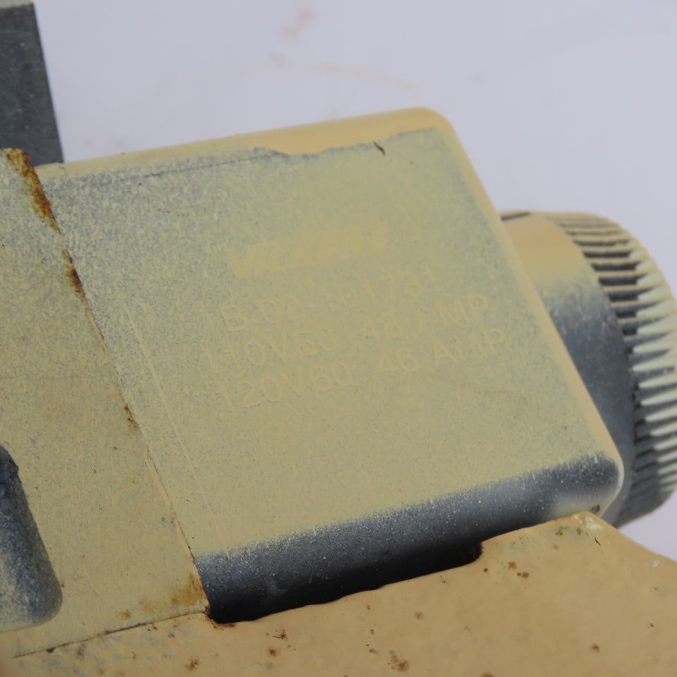 Vickers DG5S-8-2A-M-FW-B5-30 Pilot Operated Directional Valve 110/120V 3000 PSI