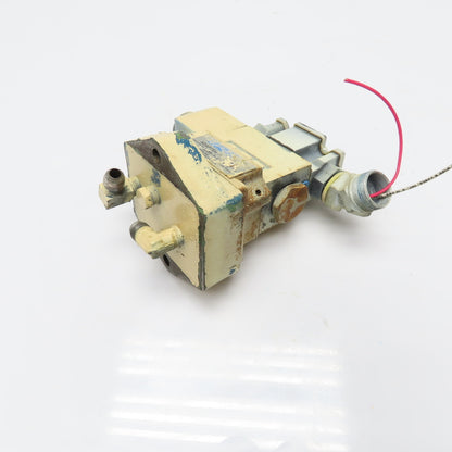 Vickers DGAM-3-01-10 DG4V-3-2A-M-FW-B6-60 Solenoid Directional Valve 5000 PSI