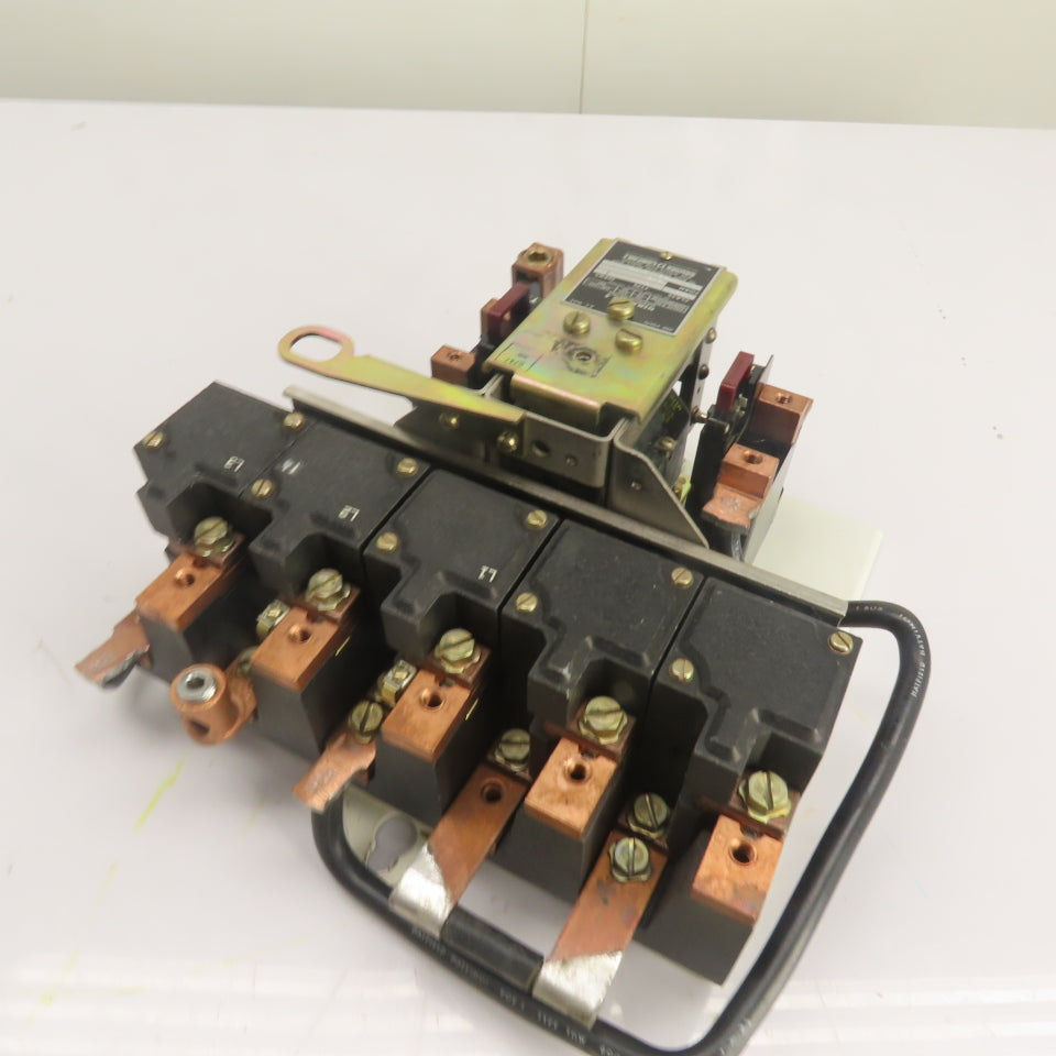 Square D 8536 F0-6 NEMA Size 4 3-Pole Magnetic Motor Starter 600VAC Ser C