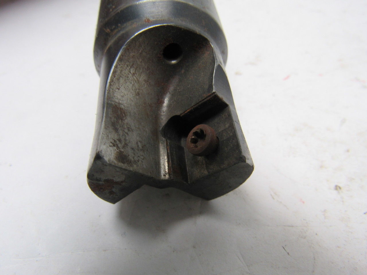 SECO D-111795 1" Indexable 2 Insert End Mill Tool Holder 7-3/4" OAL 1-1/2" Shank