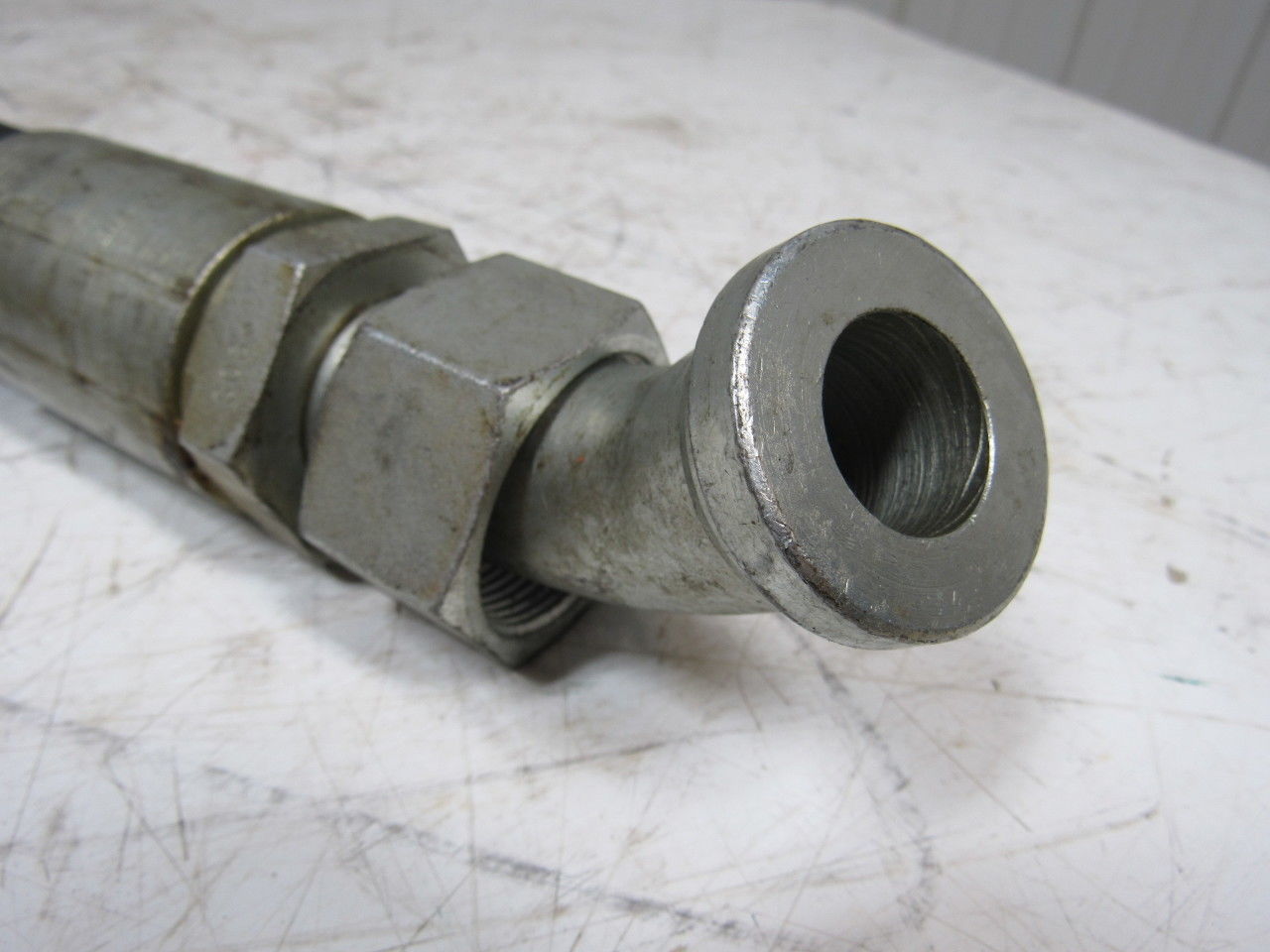 Gates 20EFG4K Envirofluid 1-1/4"IDX36" Hydraulic Hose W/Swivel Flange Fittings