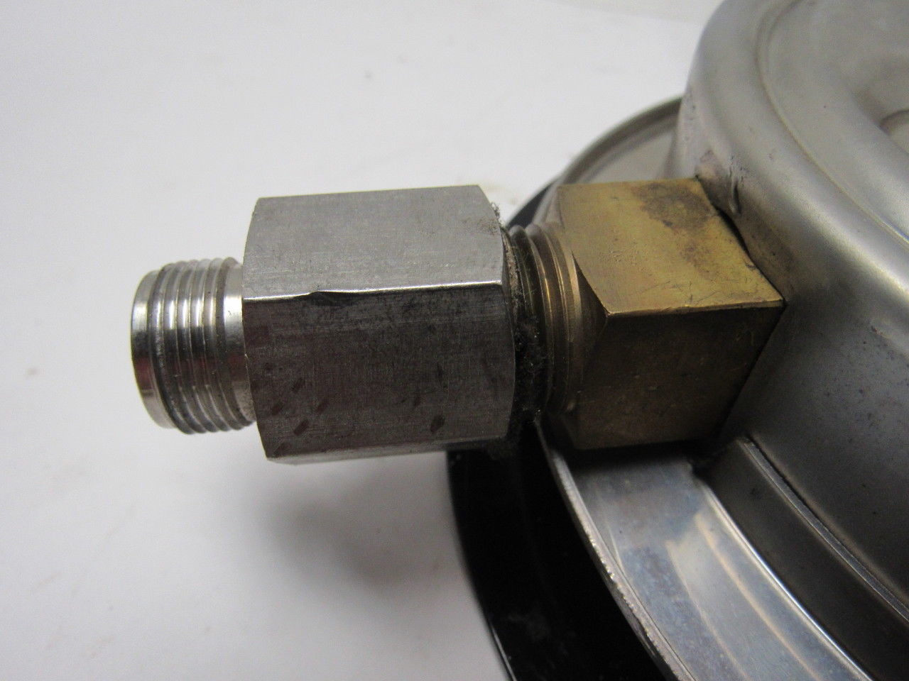 ENFM 6" Flanged Mount Liquid Filled Pressure Gauge 0-1000 Psi 1/2" npt Bottom