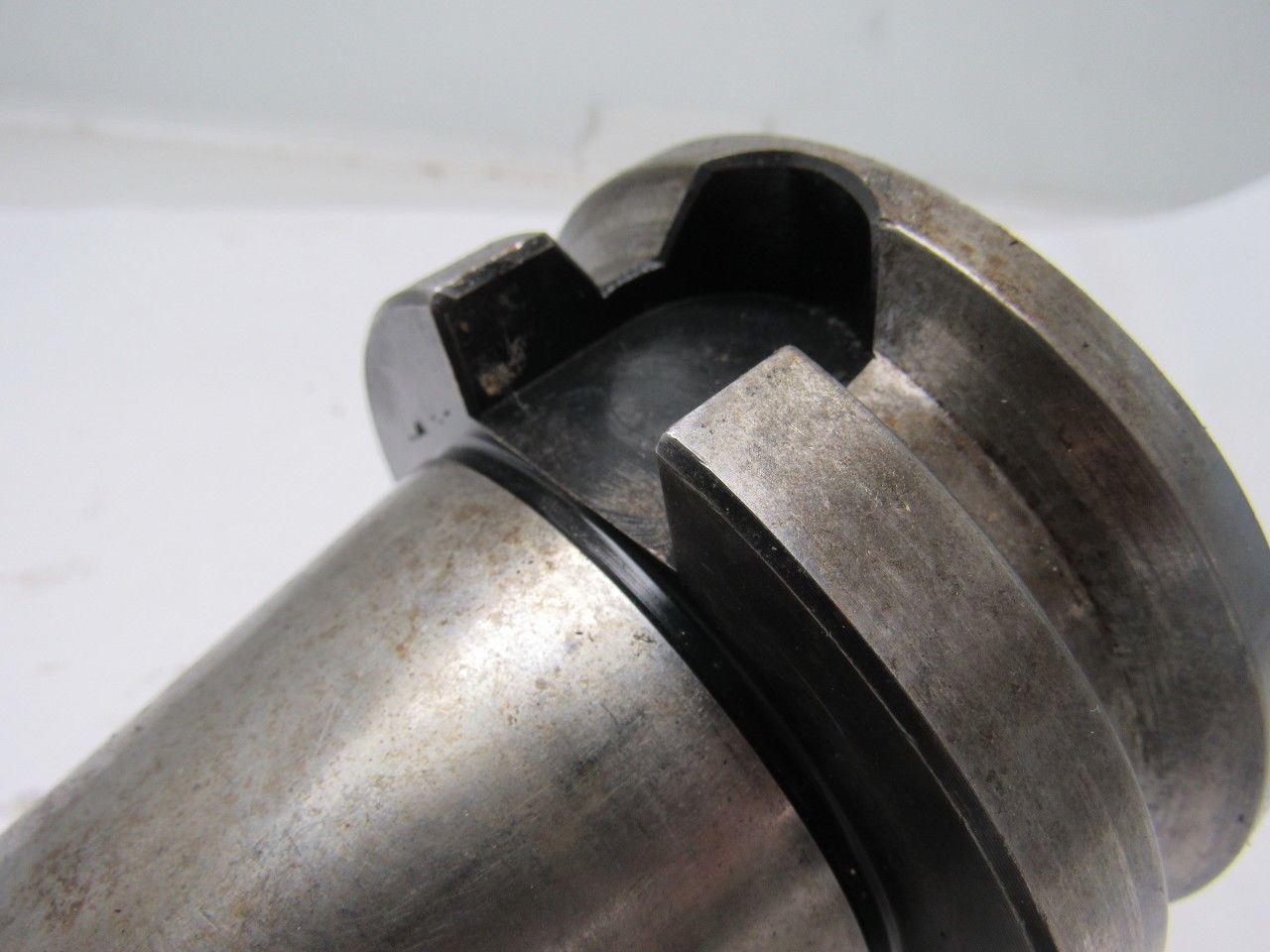 Lyndex BT50 End Mill Holder 5/8" Bore 2-7/8" Projection Weldon Style