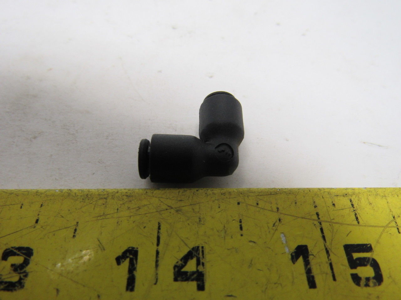 Legris 3102 53 00 Nylon Push-to-Connect Fitting 90° Union Elbow 1/8" Lot of 10