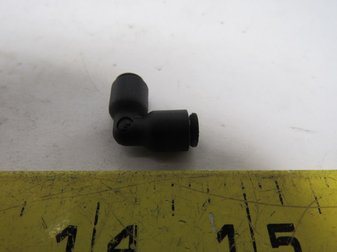 Legris 3102 53 00 Nylon Push-to-Connect Fitting 90° Union Elbow 1/8" Lot of 10