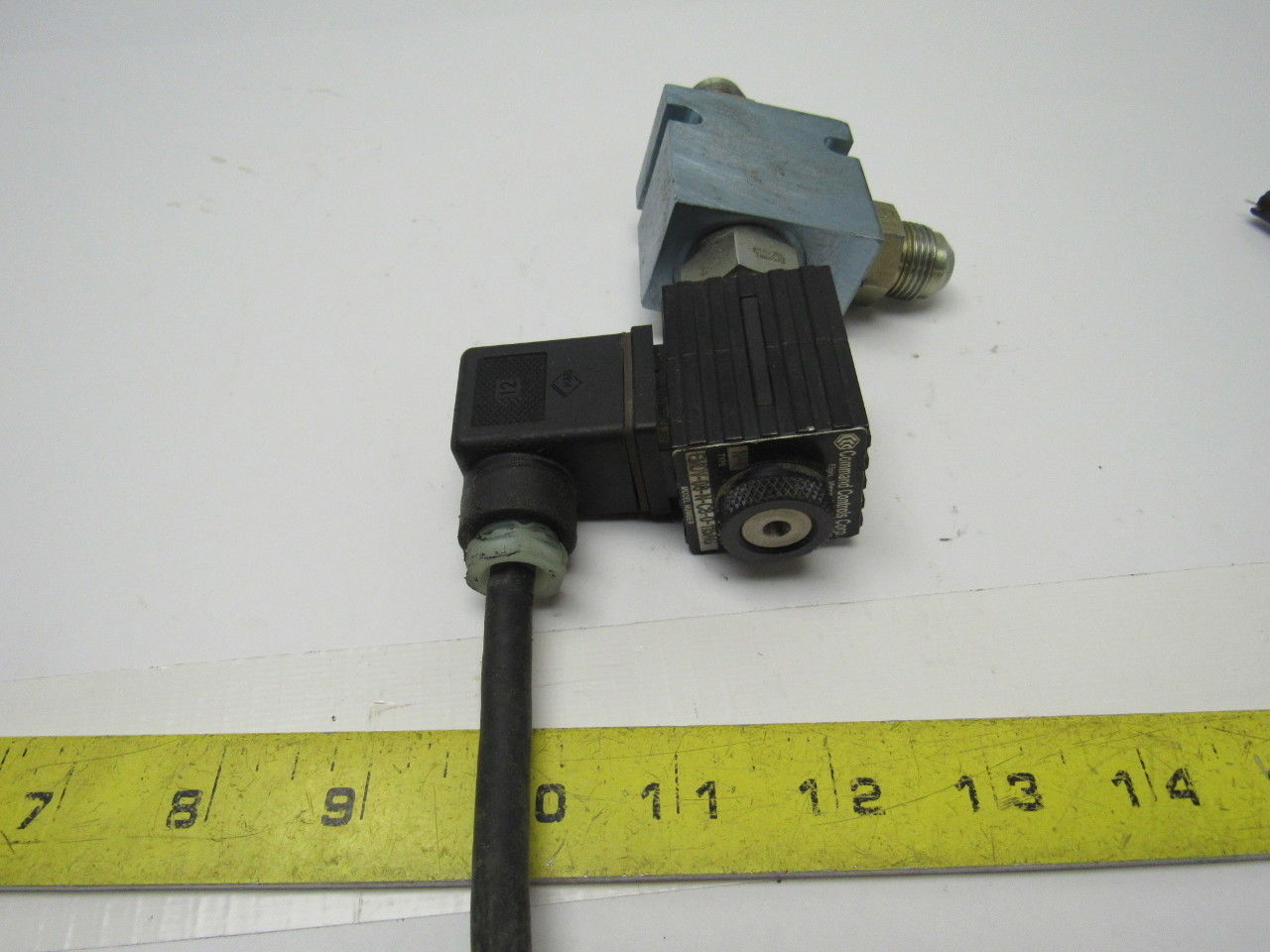 Command Corp EMDV-08-C8 2 Pos. Solenoid Valve NC Pilot OP. Poppet 115V With Plug