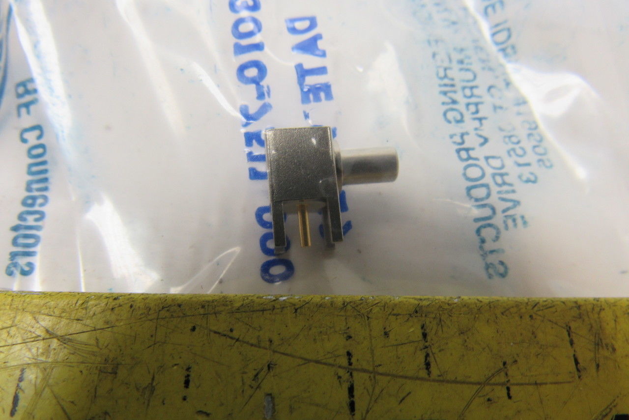 AEP 310-651-000 Mini RF 90-? Connector Lot of 10