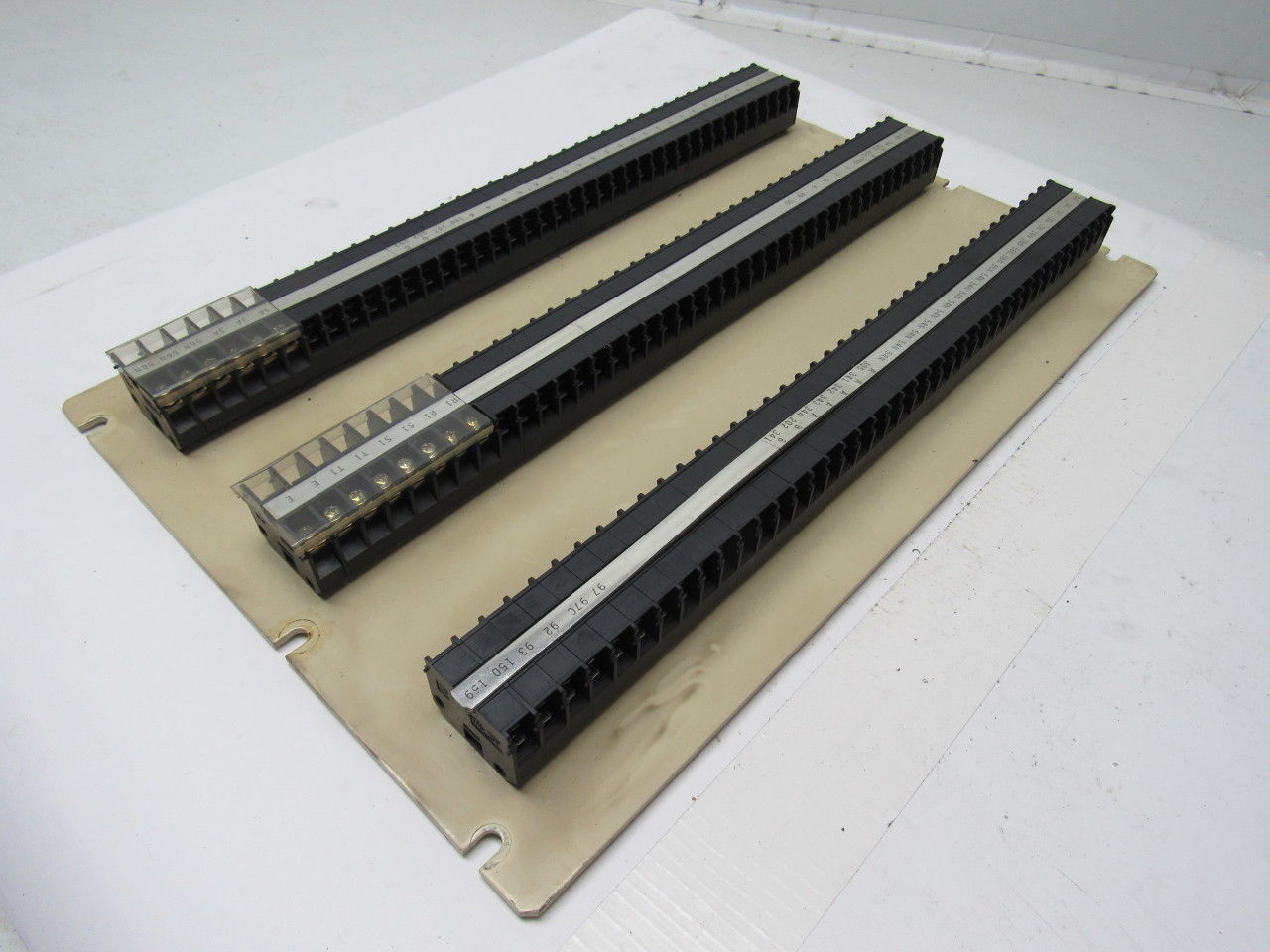 KG15, KG30 Terminal Blocks Plate Mounted 120 Contacts 17"X11" Plate 15 & 30 Amp