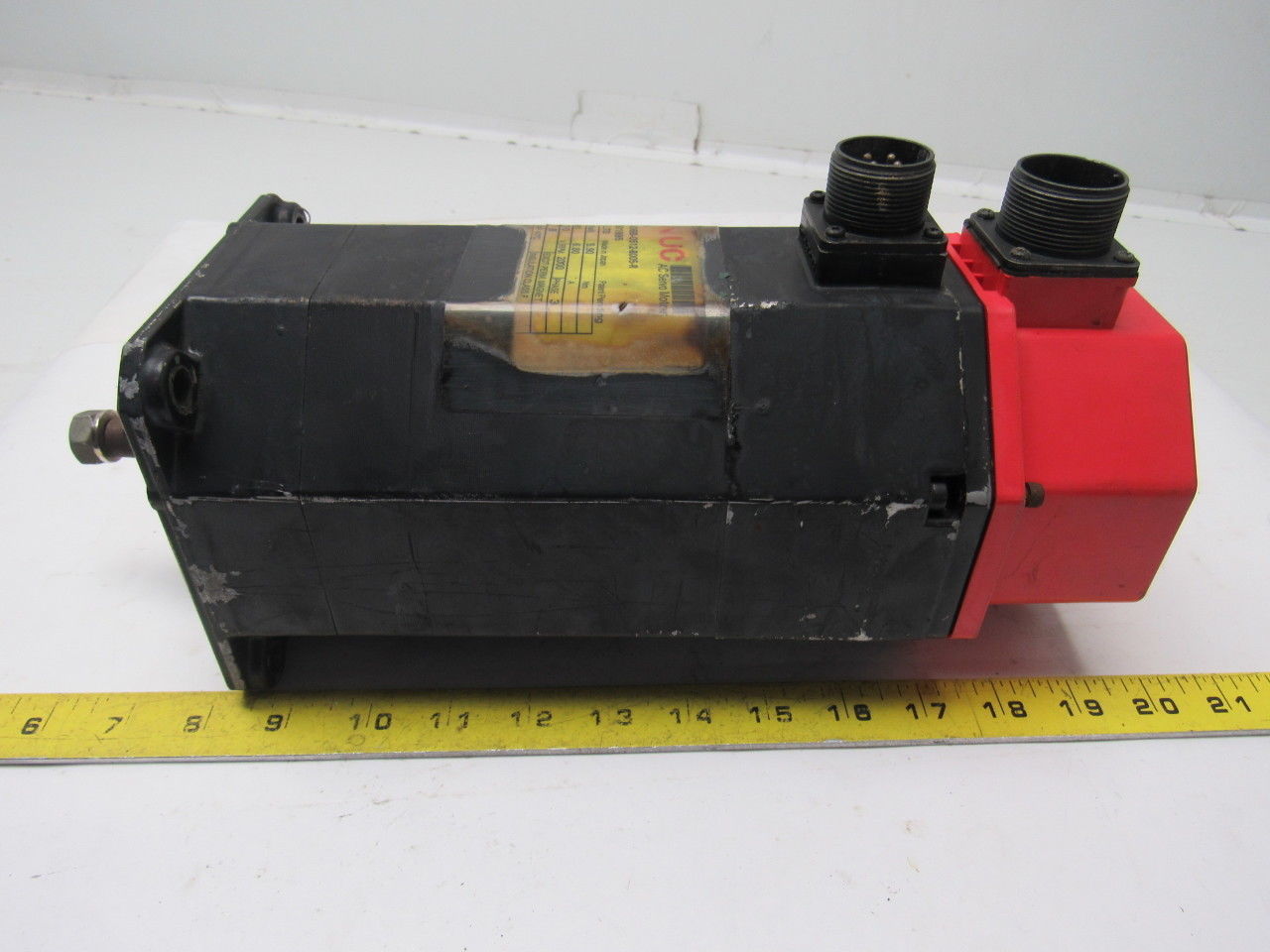 Fanuc A06B-0512-B005-R Servo Motor 110V 3PH 2000 RPM