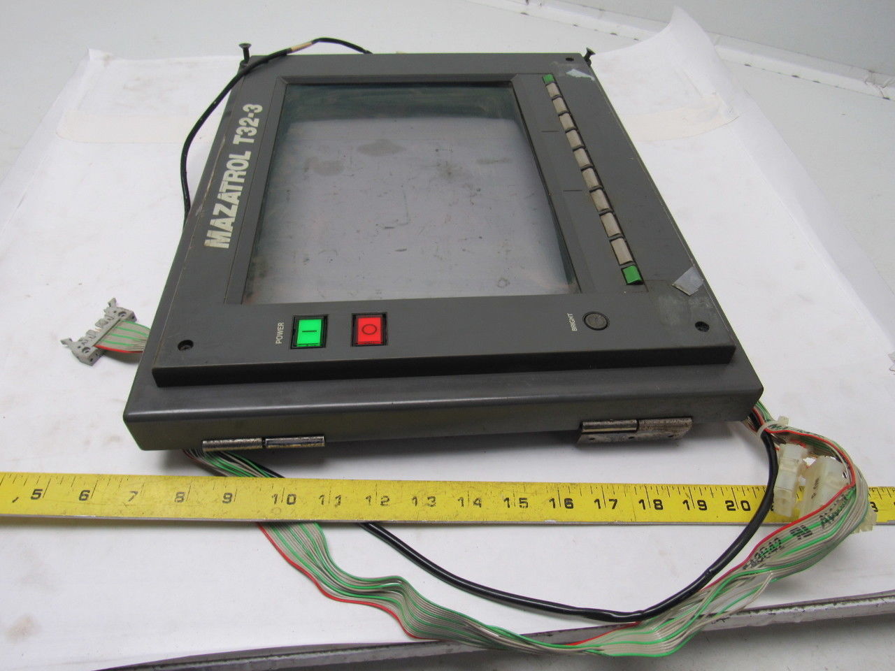 Mitsubishi Electric YZ419B-33 Mazatrol T32-3 Operation Board Operator Interface