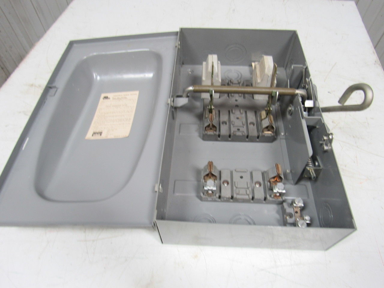 Murray AS323A 100A 2 Pole Fusible Safety Switch 240V/15hp   250VDC/20hp