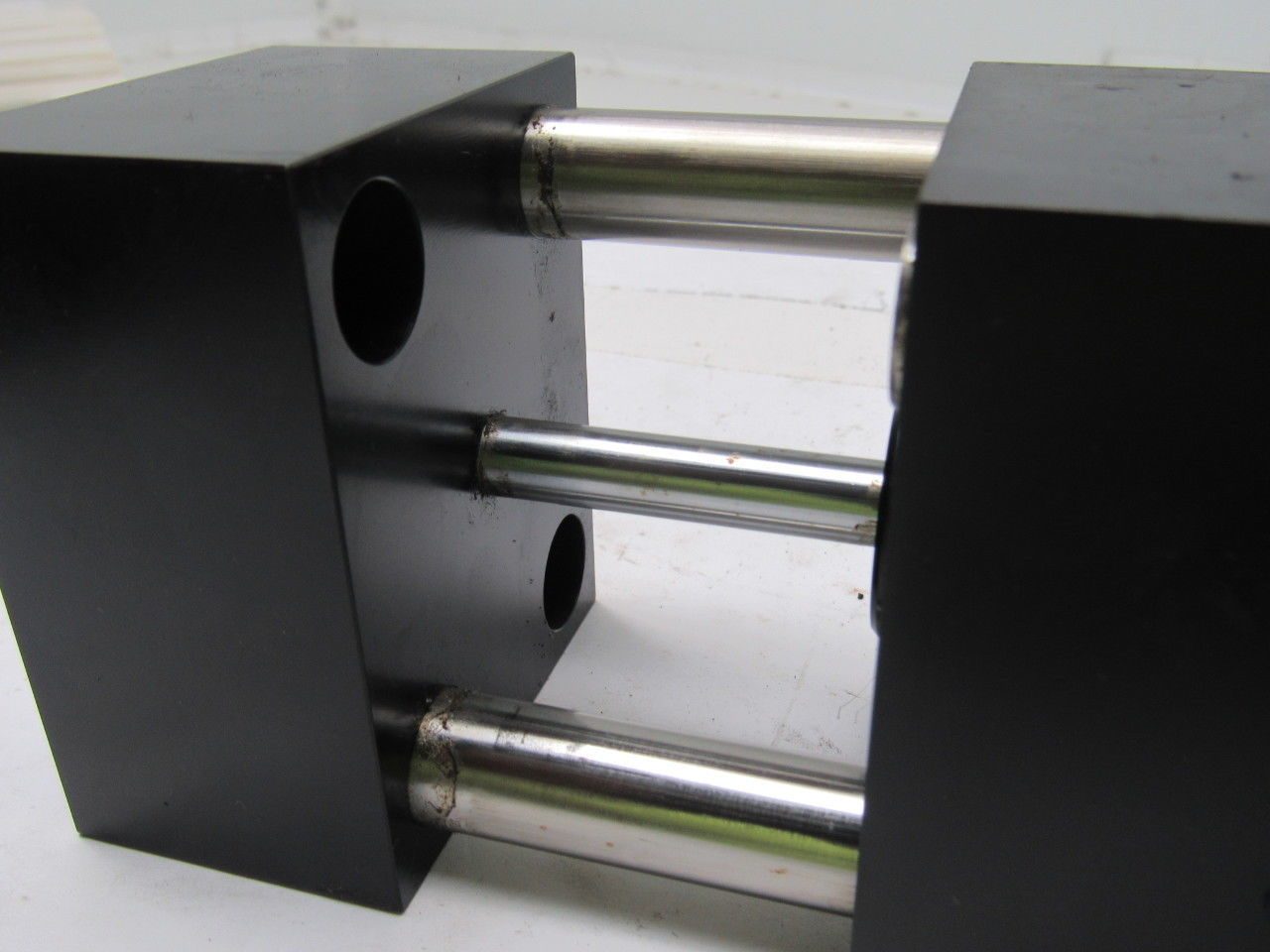 Robohand X2040203 1.778" Stroke Parallel Thruster Gripper Cylinder Encoder