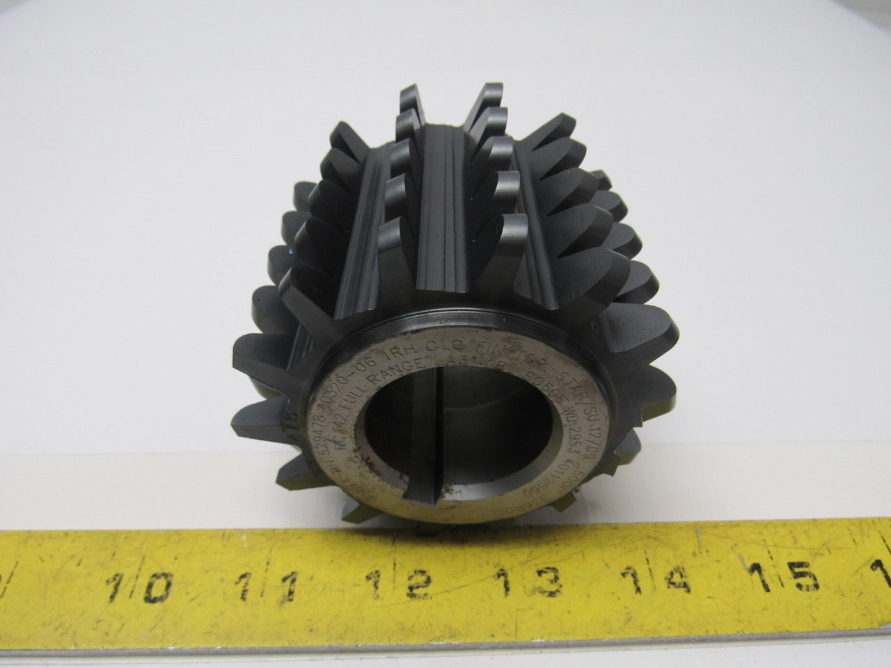 529487 40320-06 Gear Hob Cutter 2-1/2" OAL  RC#42 FULL RANGE LA3°18'