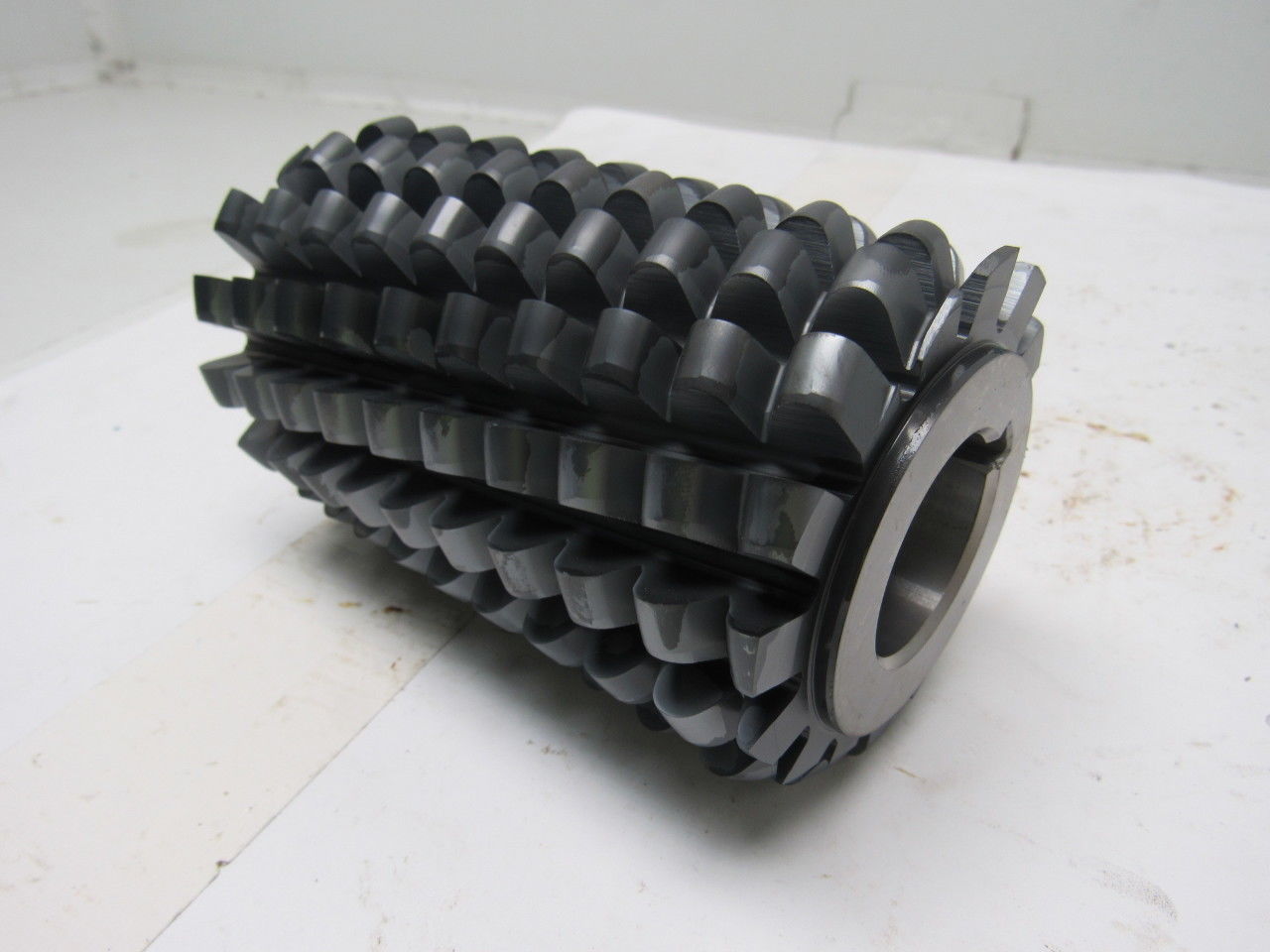 Gleason ID-49832-001-1-00 Gear Hob Cutter 5" OAL  25° NPA LA.9°52' FL.50.3517