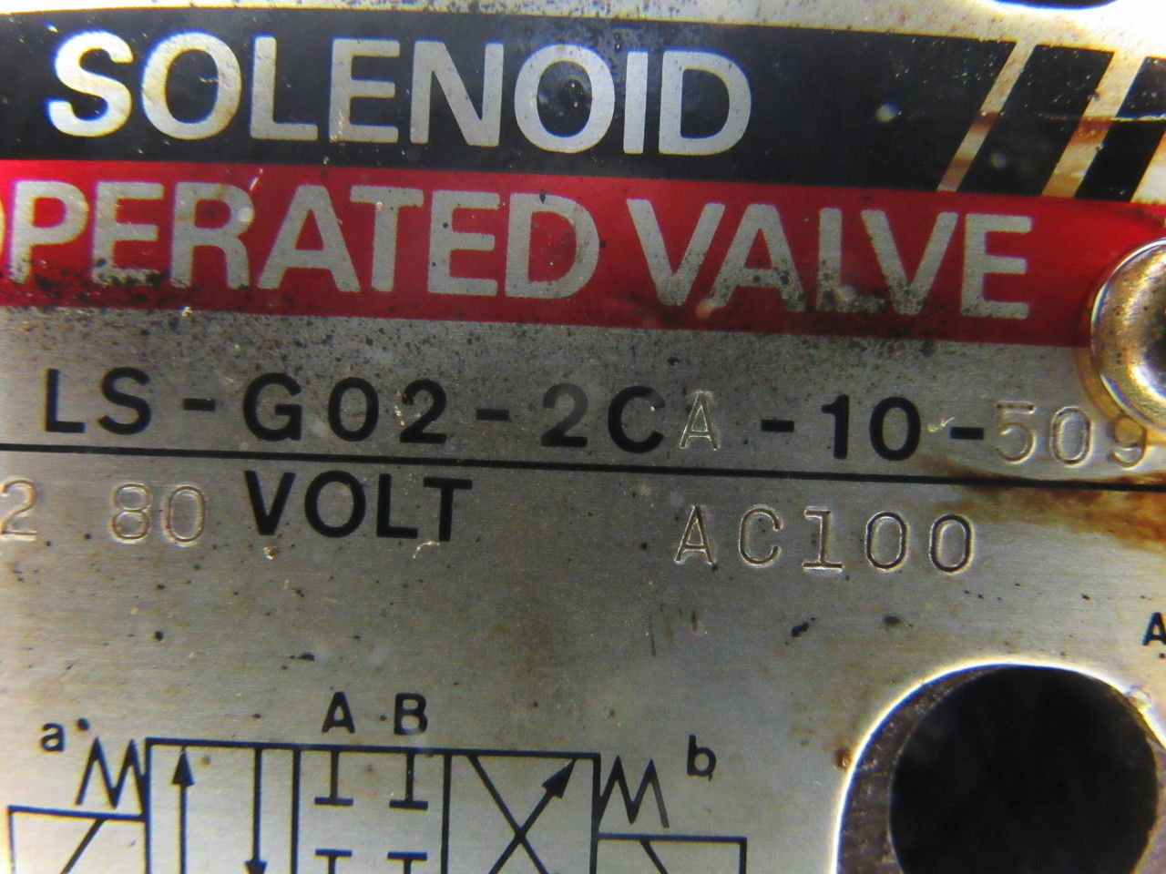 Daikin LS-G02-2CA-10-50S Hydraulic Solenoid Control Valve 100V Coil
