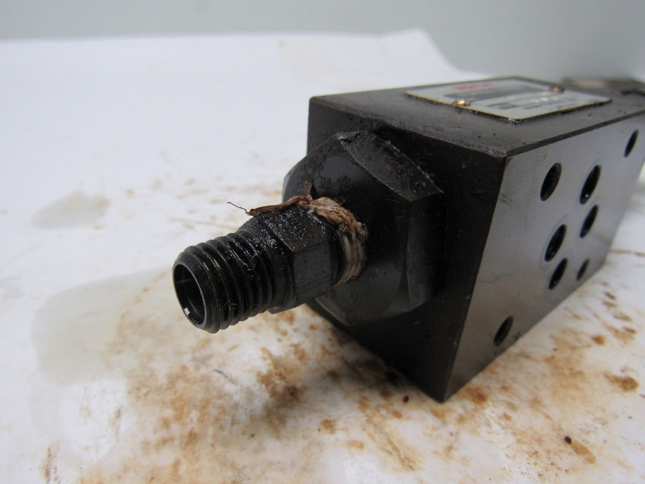 Nachi 0G-G01-PC-K-5749A Hydraulic Pressure Reducing Modular Valve