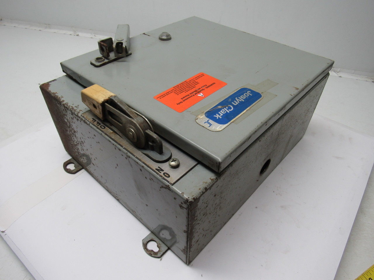 Joslyn Clark C18TAX6031500T Fusible Disconnect Switch Enclosure