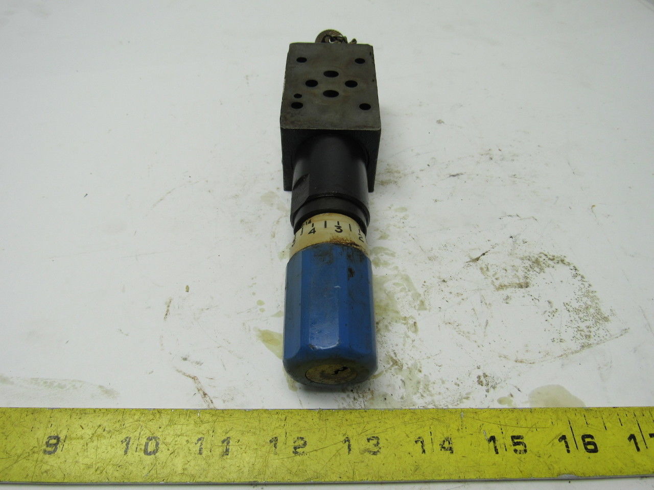 Vickers DGMX1-3-PP-AK 21-B Hydraulic Valve Pressure Reducing Keyed