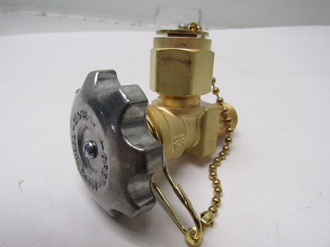 Western Enterprises WSV-1-1 Line Station Valve W/ Gas-Tight Cap