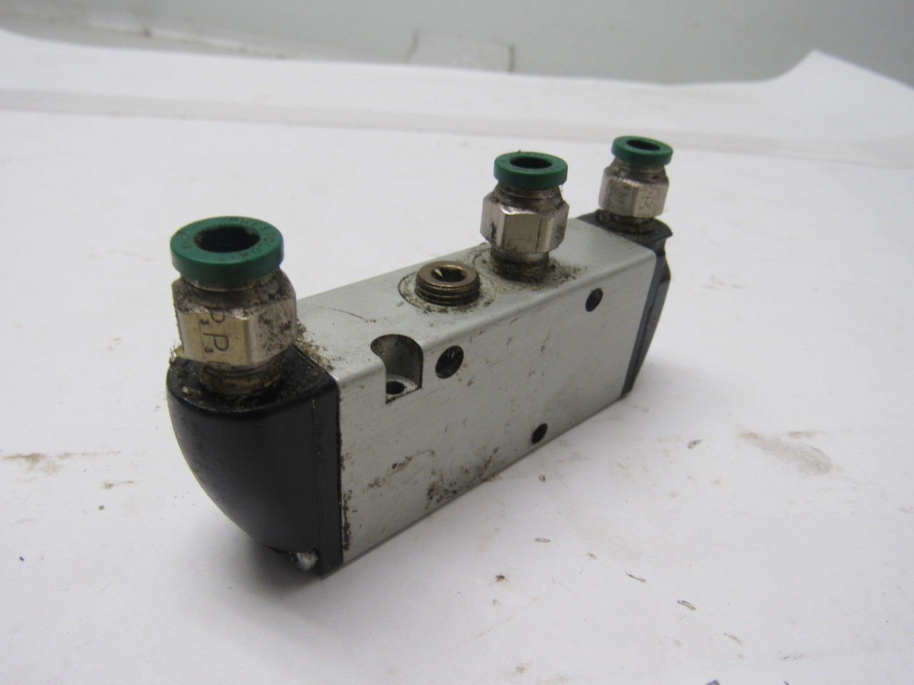 Norgren V60P5DDA-XP020C Pneumatic Air Valve 1/8" NPT 145PSI