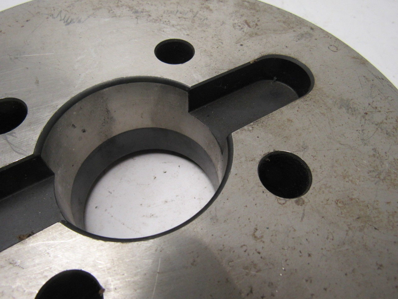 Valenite VMC-76-6-0810 R 8T0 8" Shoulder Mill Cutter 45° 2.500" Arbor