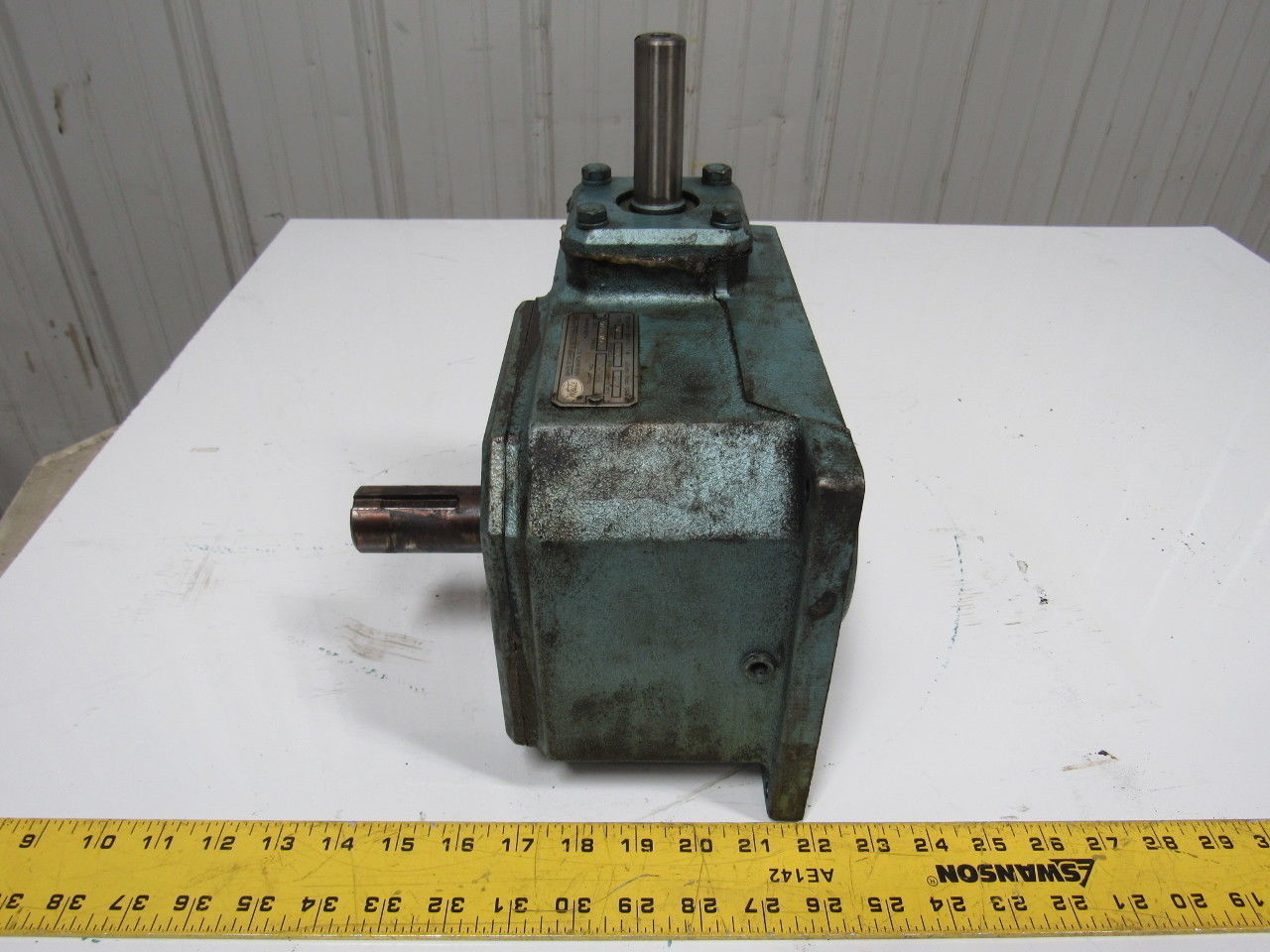 White Storage & Retrieval Systems 5961-1 Gearbox Speed Reducer 35:1 Ratio