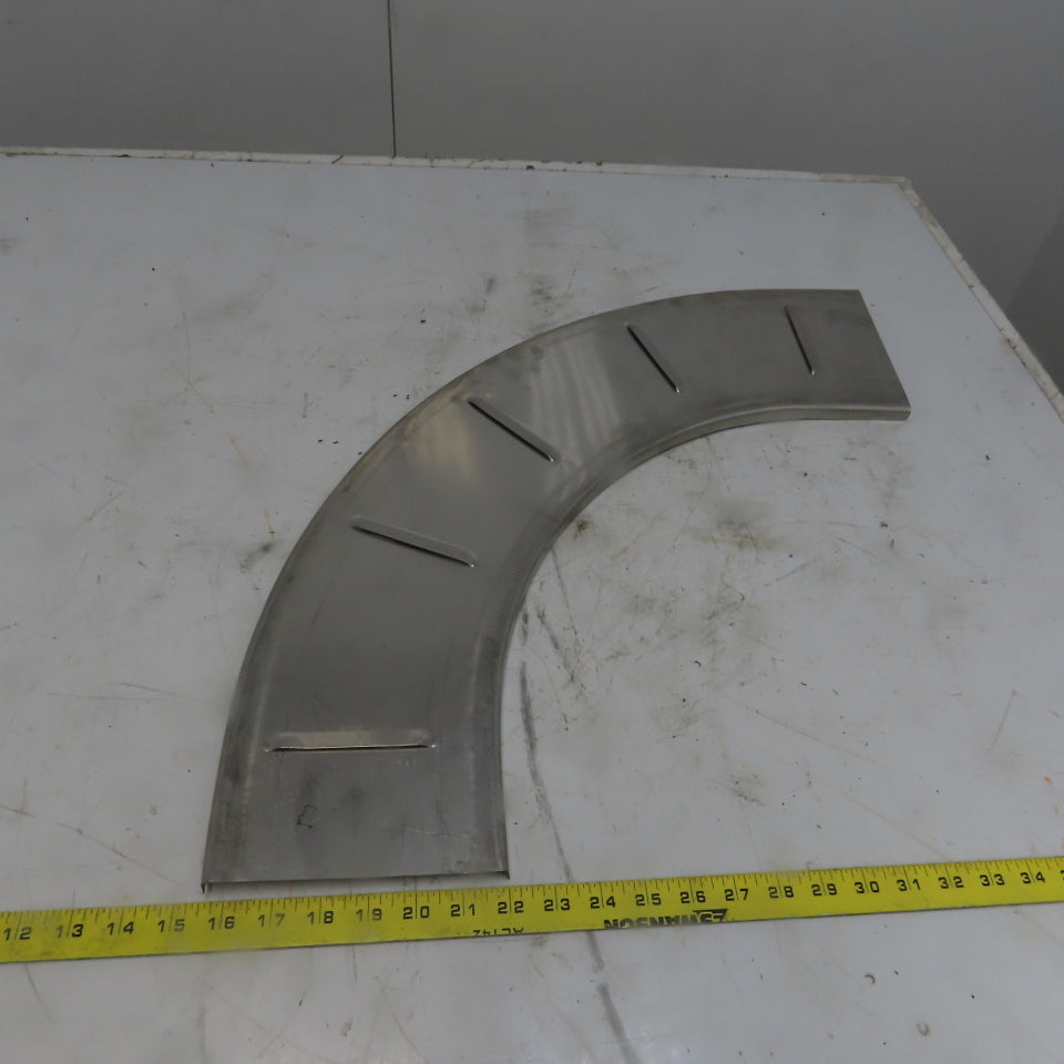 B-Line 812SS620-06-90HB12 Vented SS Horizontal 90° 6"W Cable Tray Cover