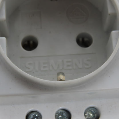 Siemens 5TE6 800 Shuko Female Socket Outlet Din Rail Mount 230V 16A