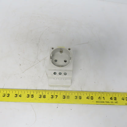 Siemens 5TE6 800 Shuko Female Socket Outlet Din Rail Mount 230V 16A