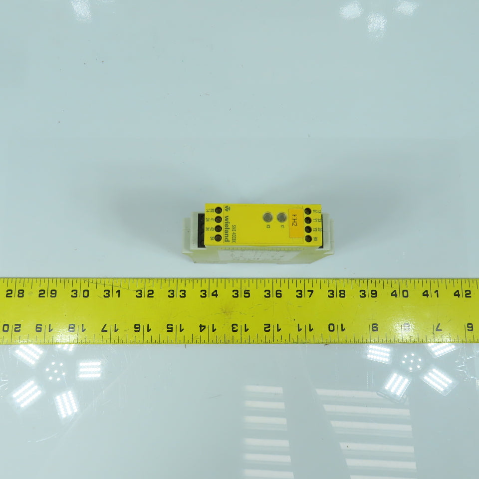 Wieland SNE 4003K R1.188.1330.0 Safety Relay Module Rail Mount