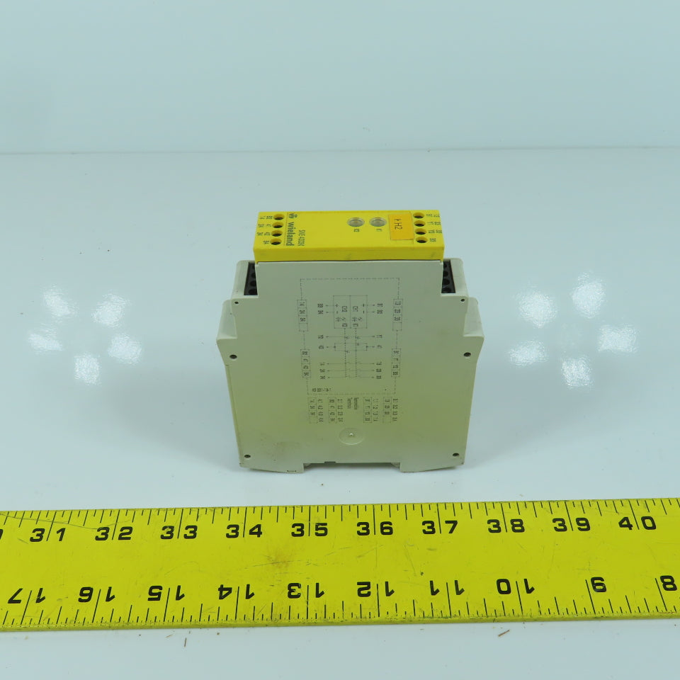 Wieland SNE 4003K R1.188.1330.0 Safety Relay Module Rail Mount