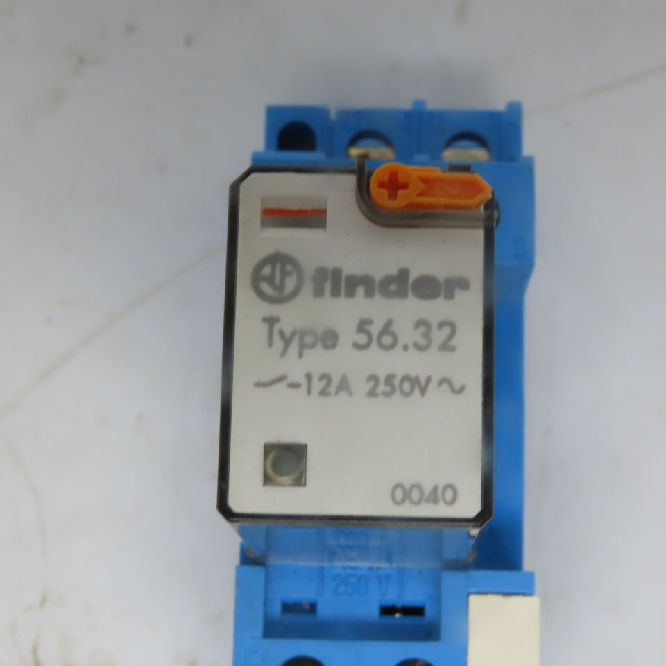 FINDER TYPE 56.32 Relay w/Din Rail Mount Socket 250V 12A