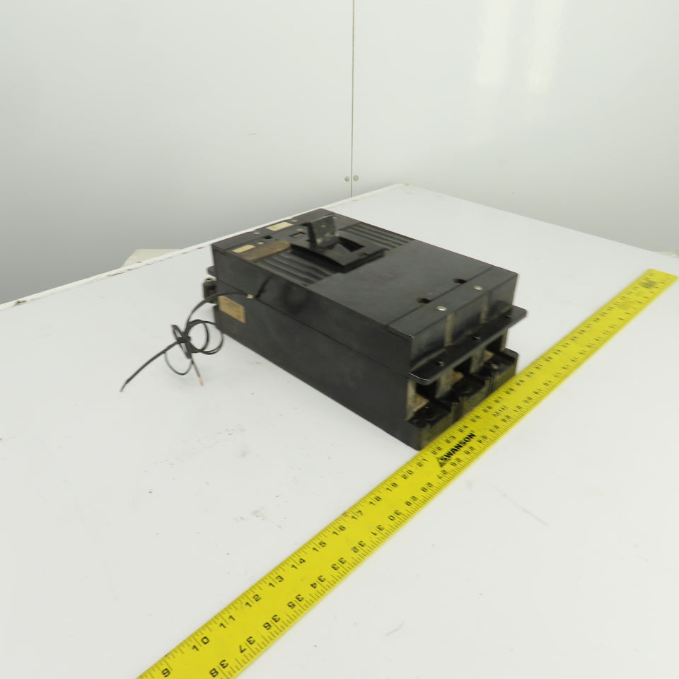 GE TKM836F000 800A Circuit Breaker 600V AC 3-Pole W/600A Trip