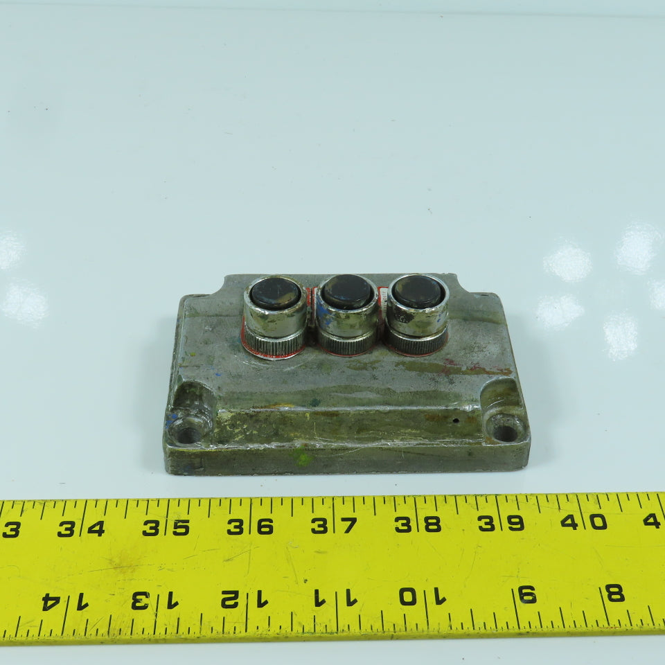 Killark XCS-0A9 3-Button Momentary Contact Hazardous Location Push Switches 600V