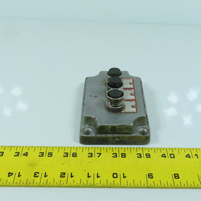 Killark XCS-1A9 3-Button Momentary Contact Hazardous Location Push Switches 600V
