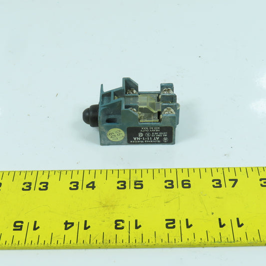 Klockner & Moeller AT 11-1-NA 600V AC Heavy Duty Limit Switch