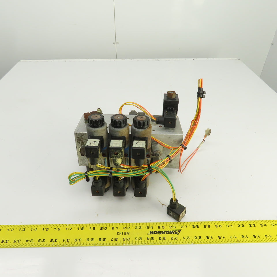 JLG Valve Block Manifold Assembly From A Model 2046E