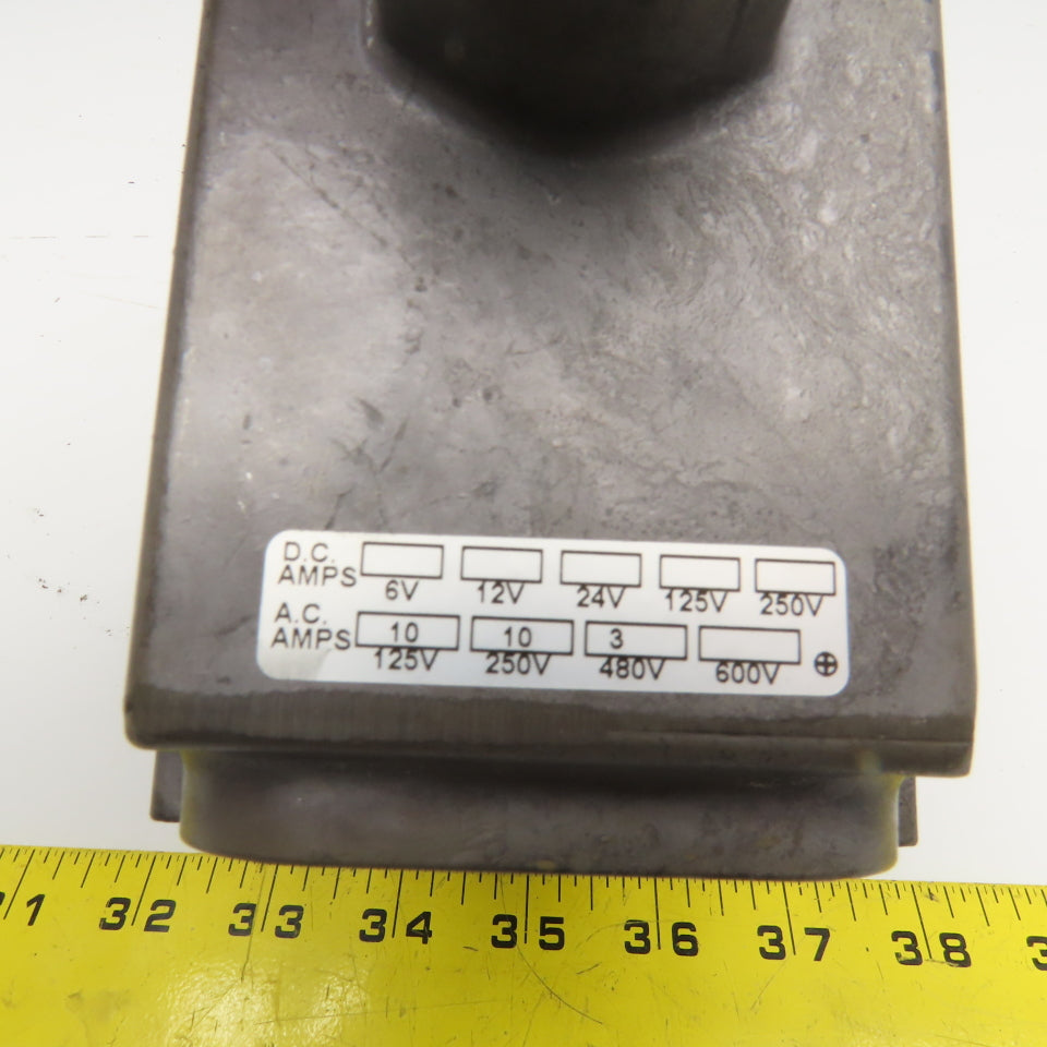 Barksdale CD2H-A80-Q8 Dialmatic Pressure Switch .5-80 PSI
