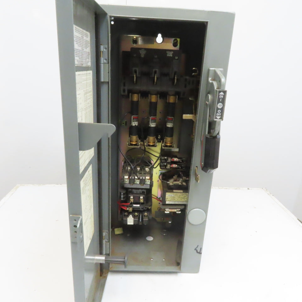 Allen Bradley 512ABB-6P-24R Combination Motor Starter Enclosure 509-A0D Sze 0